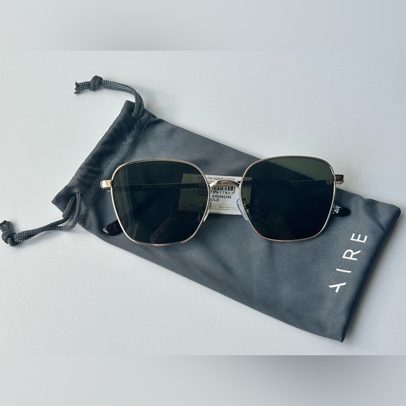 Aire Women’s Sunglasses NWT Aviator Gold Lightweight Banana Republic - Picture 2 of 9
